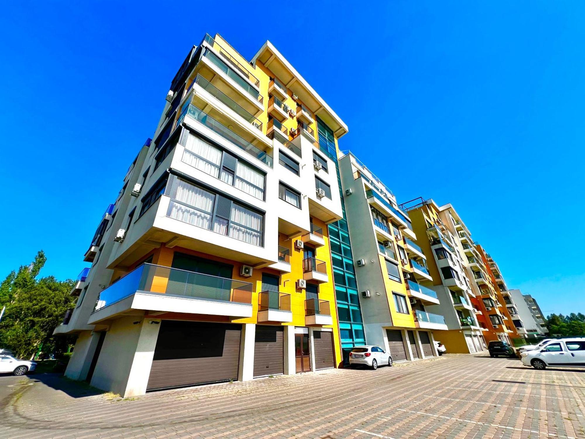 Sophia Lake View Suite Mamaia Exterior foto